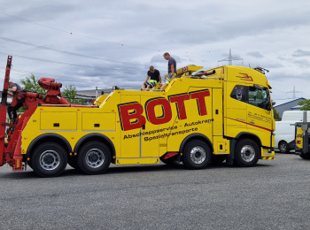 13_2025_Firma Bott_10 13_2025_Firma Bott_10