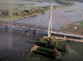 PXL_20250407_201854711