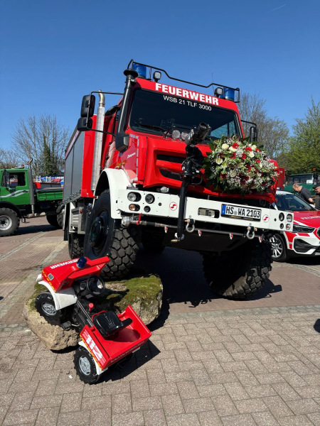 41ac0df1-ccf8-4d14-93a7-0022063d016b