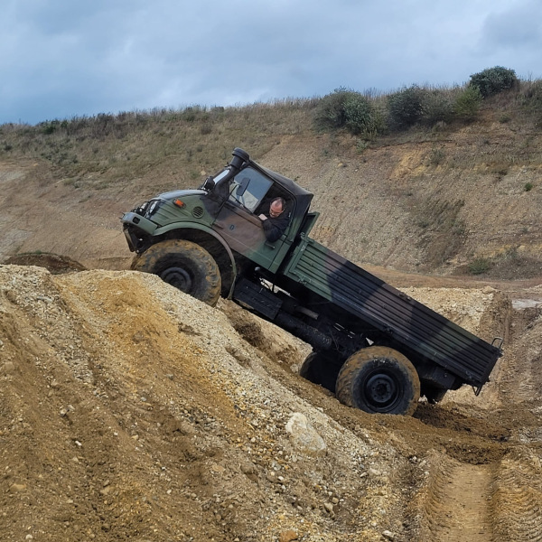 b71e7409-ee9f-4d4a-8c0f-98f074a4731d